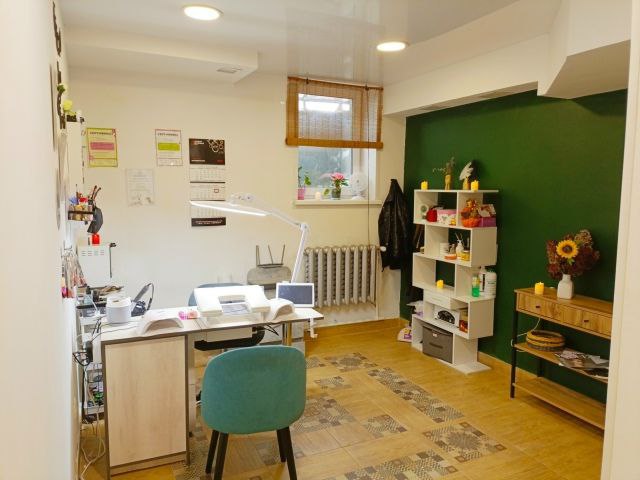 Рабочее место мастера маникюра